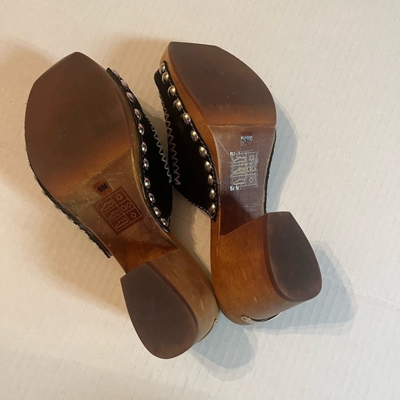 Michael Michael Kors mules wood heels black suede white braid details gold studs - Picture 9 of 9